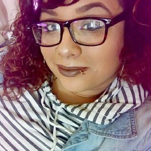 Meet your Posher, Andrea