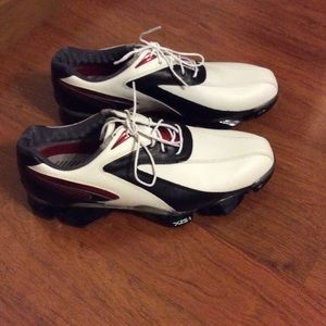 Men's Foot-Joy golf shoes. Size 10 1/2