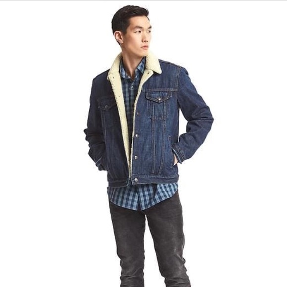 GAP Sherpa lined denim jacket sz L