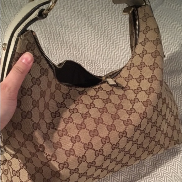 Gucci Handbags - Gucci bag