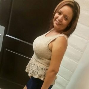 Meet your Posher, Fatima