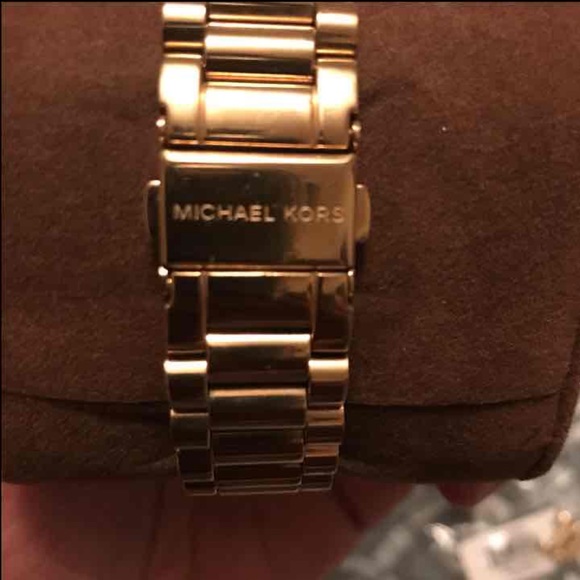 Gold Michael Kors Watch - Picture 3 of 4
