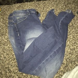 Light washed Skinny Jeans