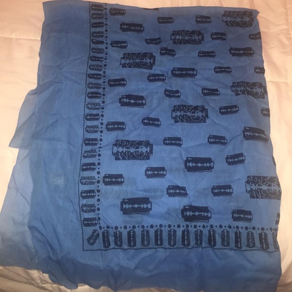 Alexander McQueen scarf 100% authentic
