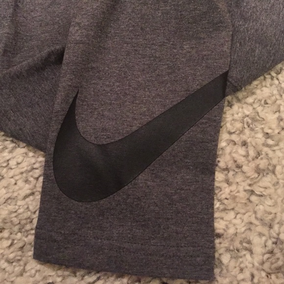 💕Nike Crop Club Leggings💕 - Picture 3 of 4