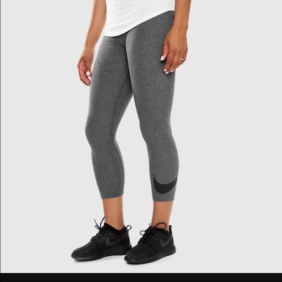 💕Nike Crop Club Leggings💕 - Picture 4 of 4