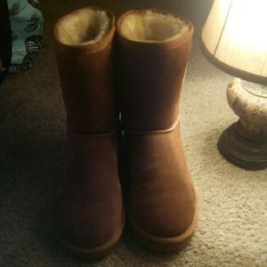 Chesnut Ugg Boots