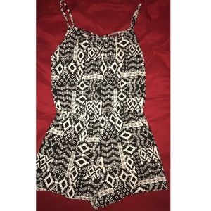 Black& white romper