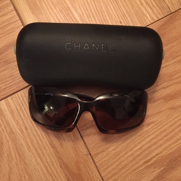 Chanel sunglasses