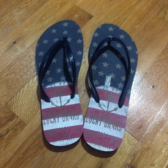 Lucky Brand flip flops