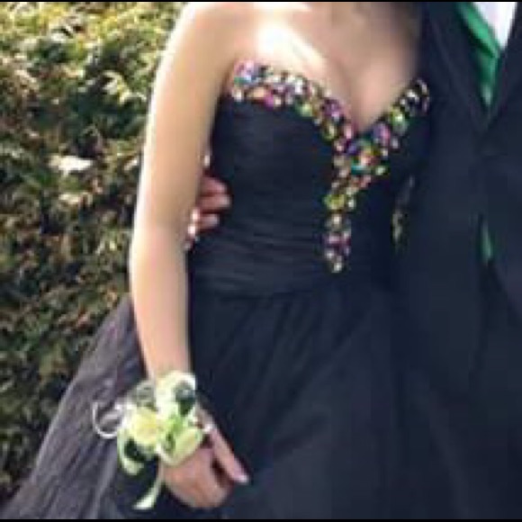 Black Ball Gown Prom Dress - Picture 1 of 3