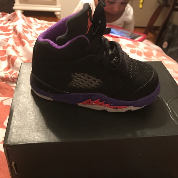 Air Jordan 5 toodler size 5