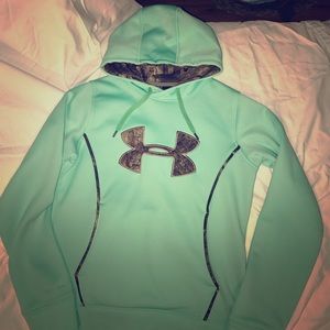 Camo under armor hoodie
