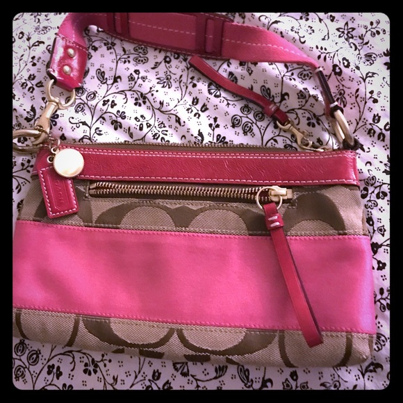 Coach small pink purse