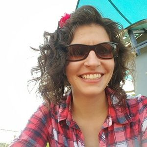 Meet your Posher, Vanessa