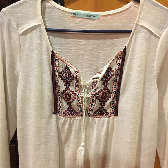 Maurice’s Aztec Top - Picture 3 of 3