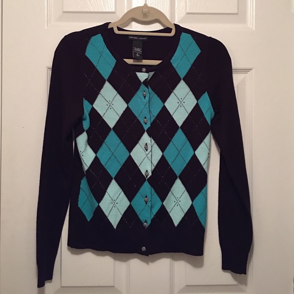 I am selling an Argyle sweater.