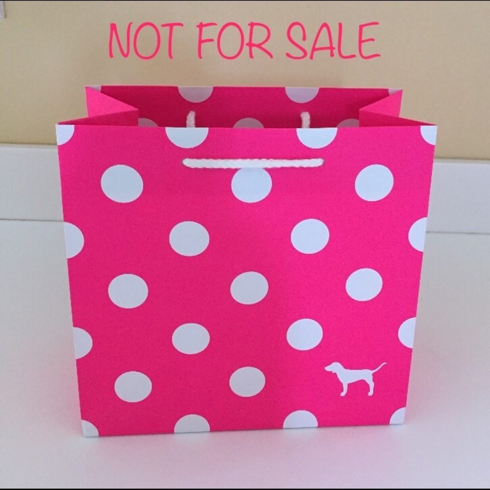 New VS GOLD NECKLACE & BRACELET SET W/FREE GIFT