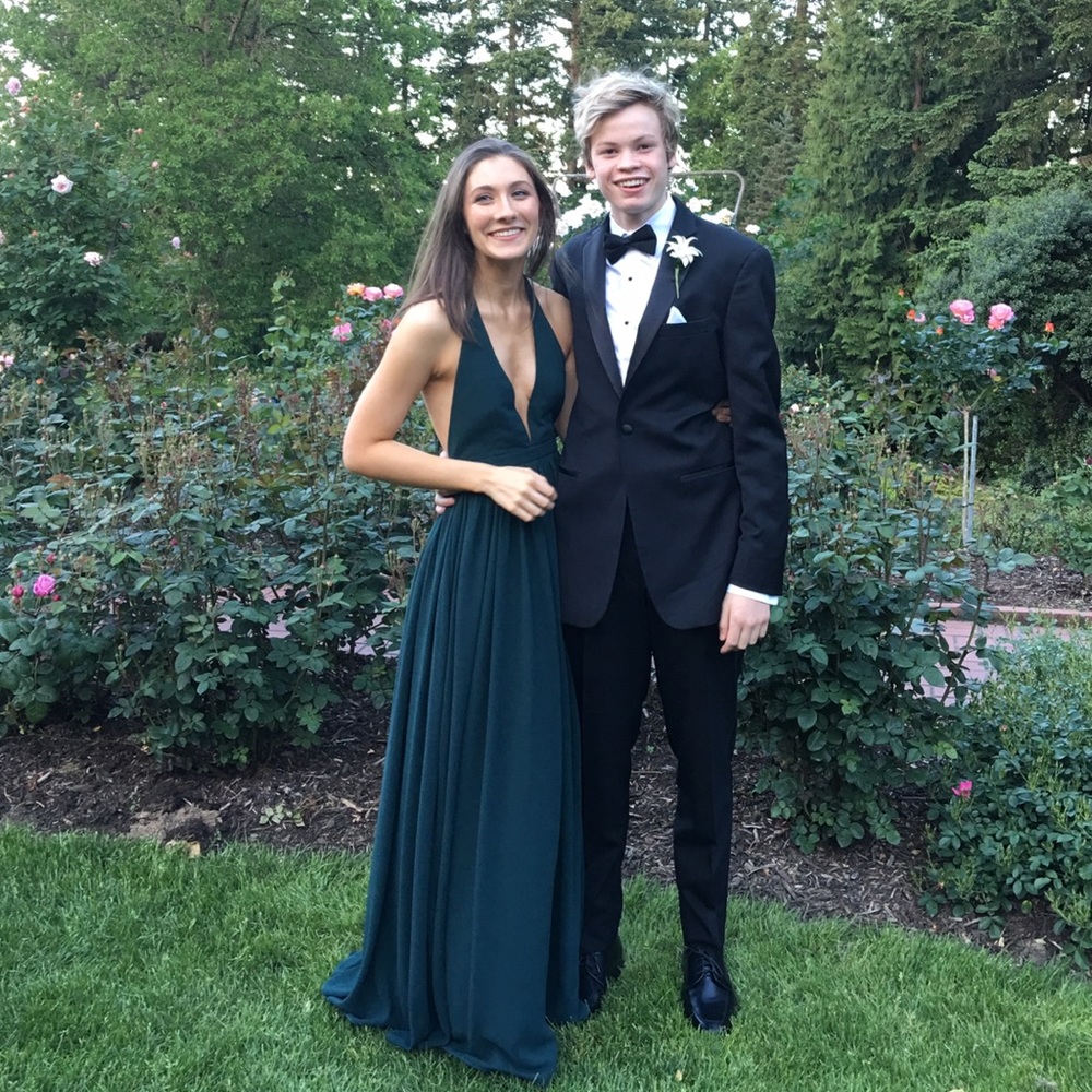 FAME AND PARTNERS PROM DRESS