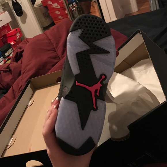Hyper Pink Retro 6 Reflective - Picture 3 of 4