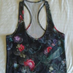 NWOT  Lululemon cool racerback 6 CURIOUS JUNGLE