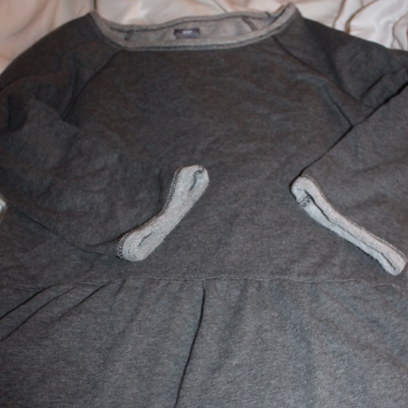 American eagle peplum crewneck