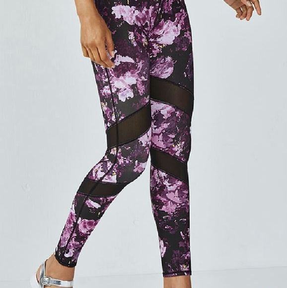 🌷Sold🌷 Fabletics Gaviota leggings, orchid tall - Picture 3 of 4