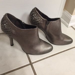 Isola booties size 7 brand new