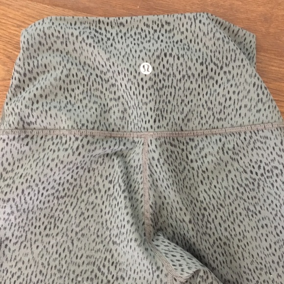 Lululemon High Waist Wunder Under Leggings Sz 4
