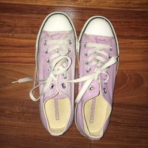 Light purple converse!