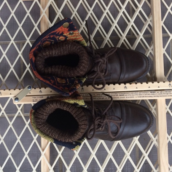 Women's brown boots & print boot cuffs