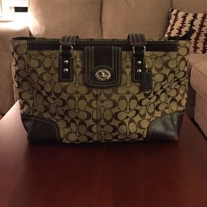 Large Classic Print Coach Purse
