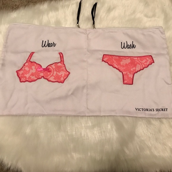 VS Wash and Wear Traveling bag.
