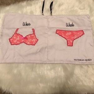 VS Wash and Wear Traveling bag.