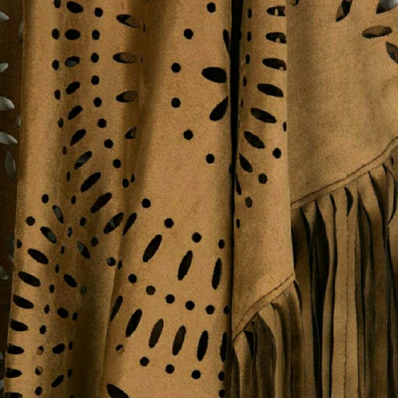 Bohemian Faux Suede Fringe Wrap NWT! - Picture 3 of 3