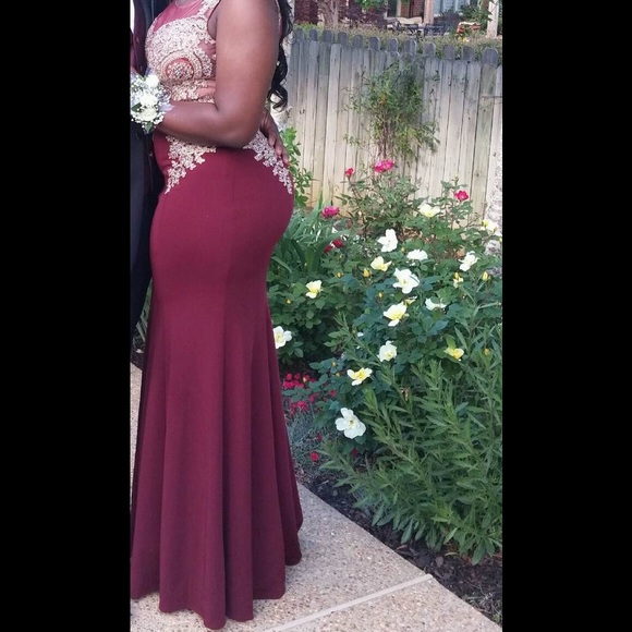 Burgundy Prom Dress - Picture 4 of 4