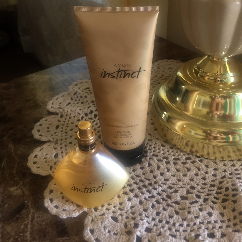 Perfume & shower gel.