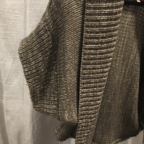 Juicy Couture wide armed sweater shawl - Picture 3 of 3