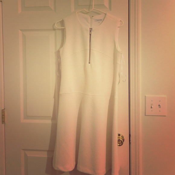 White Sleeveless Textures Flare Dress - Picture 1 of 3