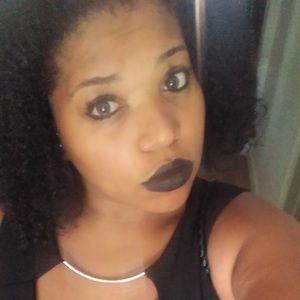 Meet your Posher, Nikki