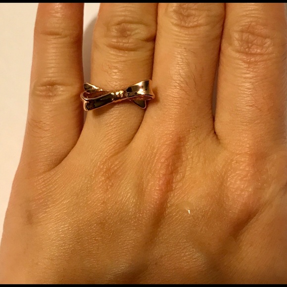 🛍🛍 NEW Kade Spade Love Note Bow Ring size 6 🎀🎀 - Picture 2 of 3