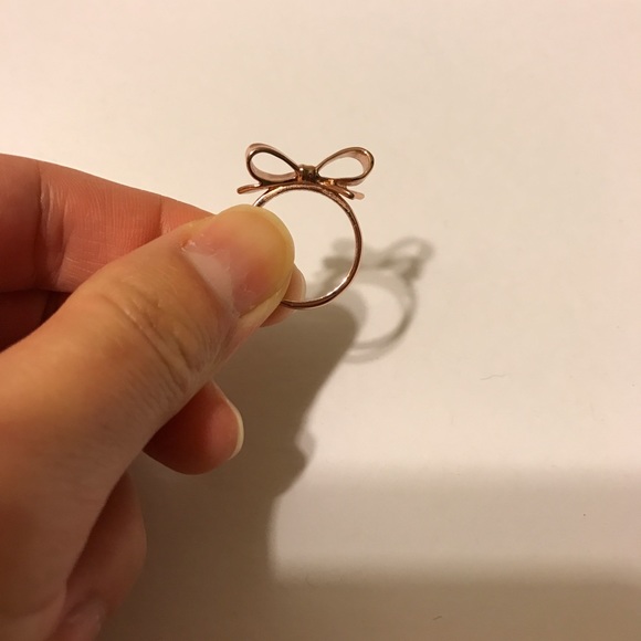 🛍🛍 NEW Kade Spade Love Note Bow Ring size 6 🎀🎀 - Picture 3 of 3