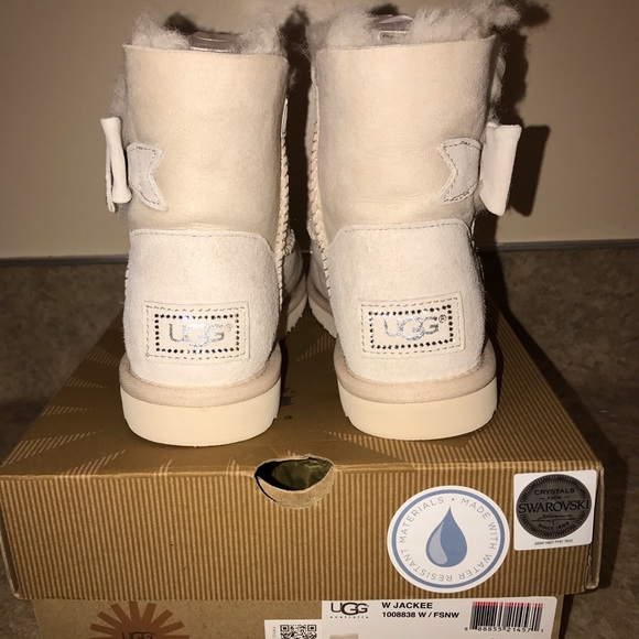 NEVER WORN RARE UGGS WITH SWAROVSKI CRYSTALS