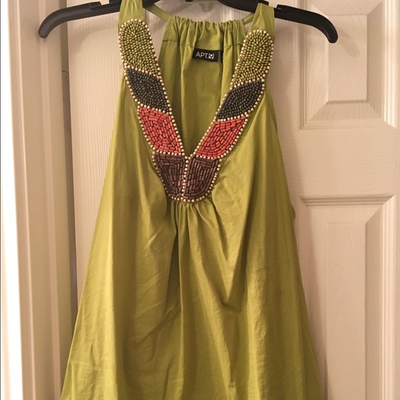 Cute sleeveless top