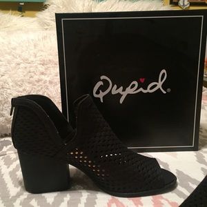SIZE 7 QUPID PEEP TOE BOOTS✨✨