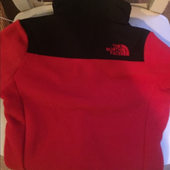 SOLD.     💰.    SOLD.  💰.     North face jacket - Picture 2 of 3