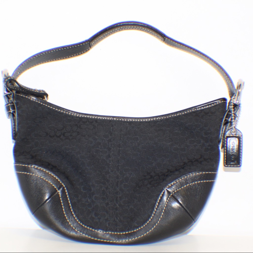 Coach Signature Black Shoulder Bag