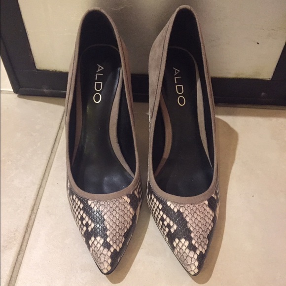 Aldo pumps.