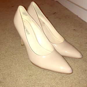 Nine West pumps 👠