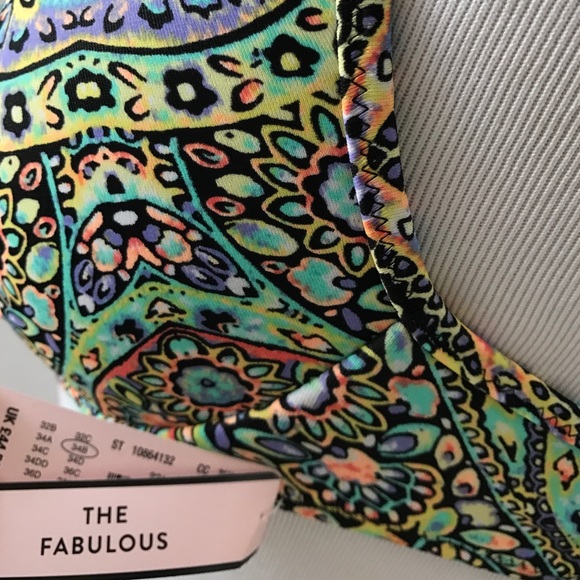 Victoria's Secret Fabulous bikini top - Picture 4 of 4